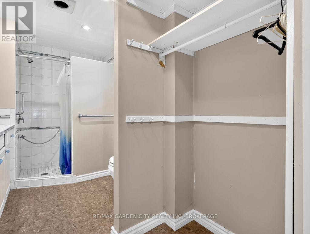 15 RODMAN STREET - 24