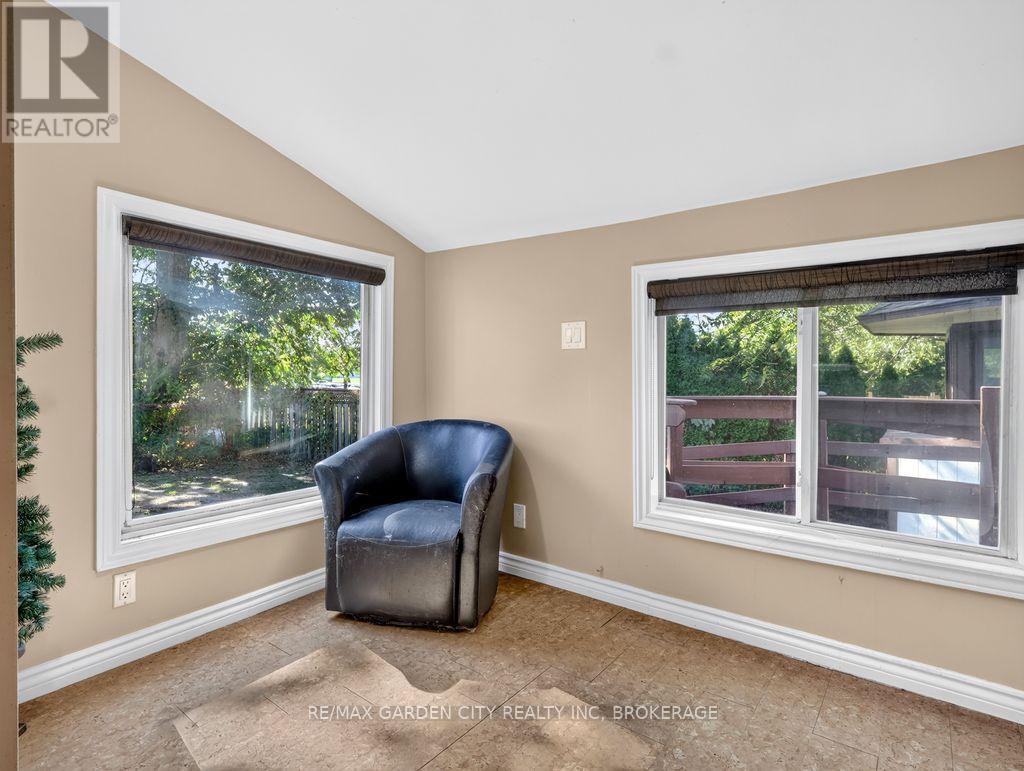 15 Rodman Street — photo 25