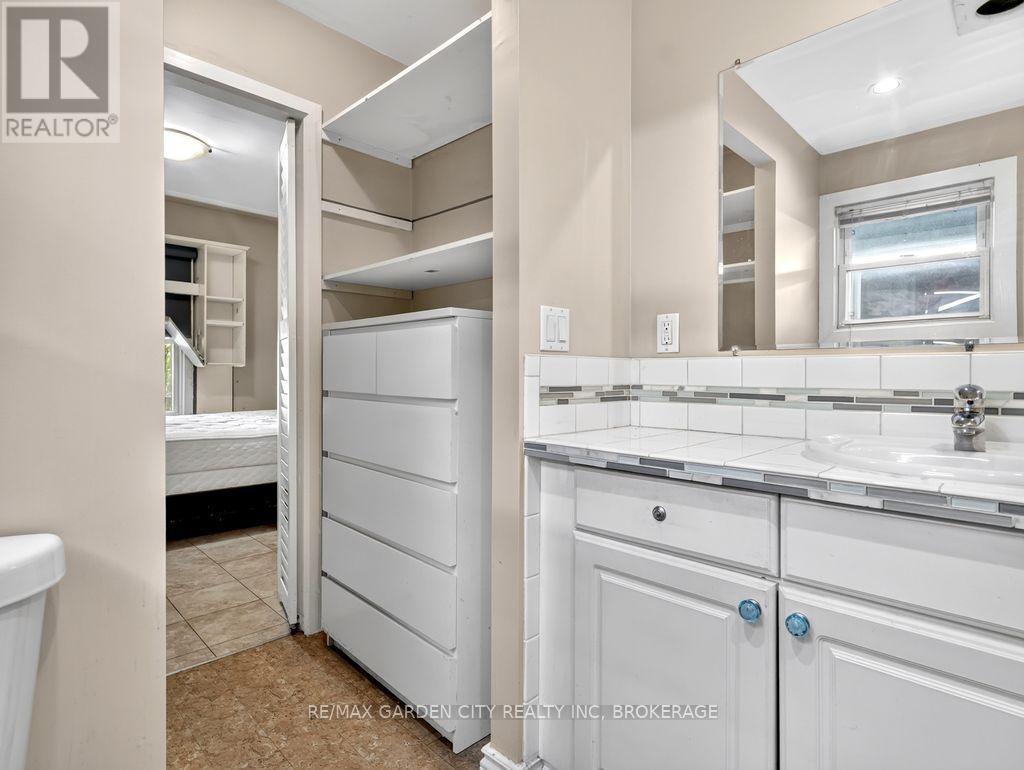 15 Rodman Street — photo 27