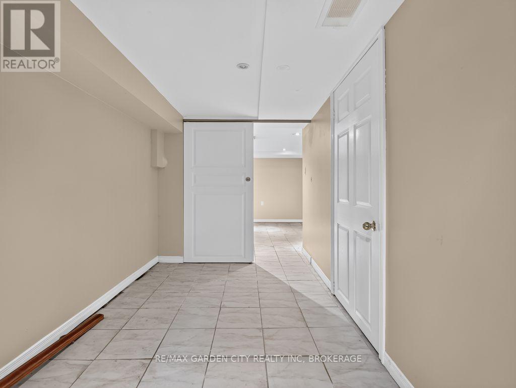 15 Rodman Street — photo 35