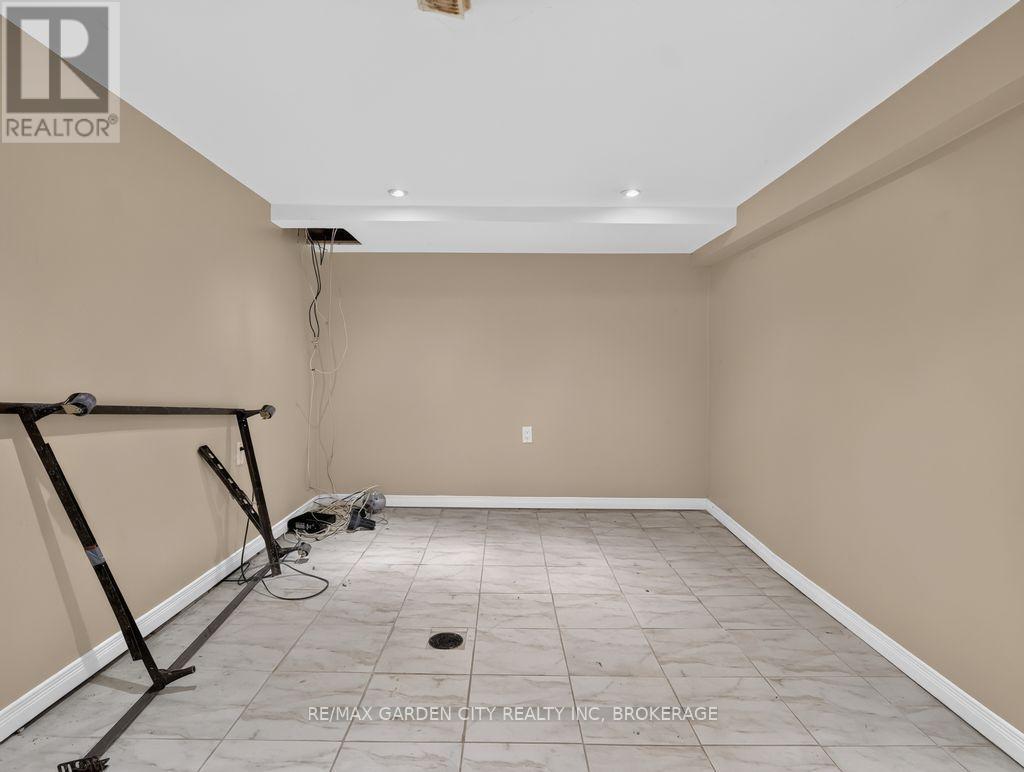 15 Rodman Street — photo 36
