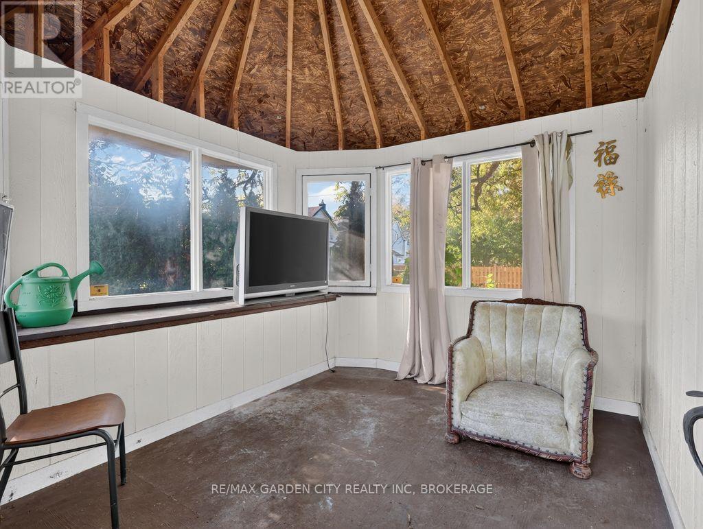 15 RODMAN STREET - 8