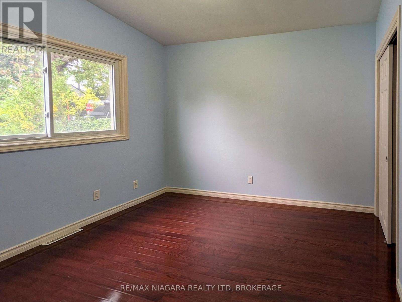 6122 Mayfair Drive — photo 14
