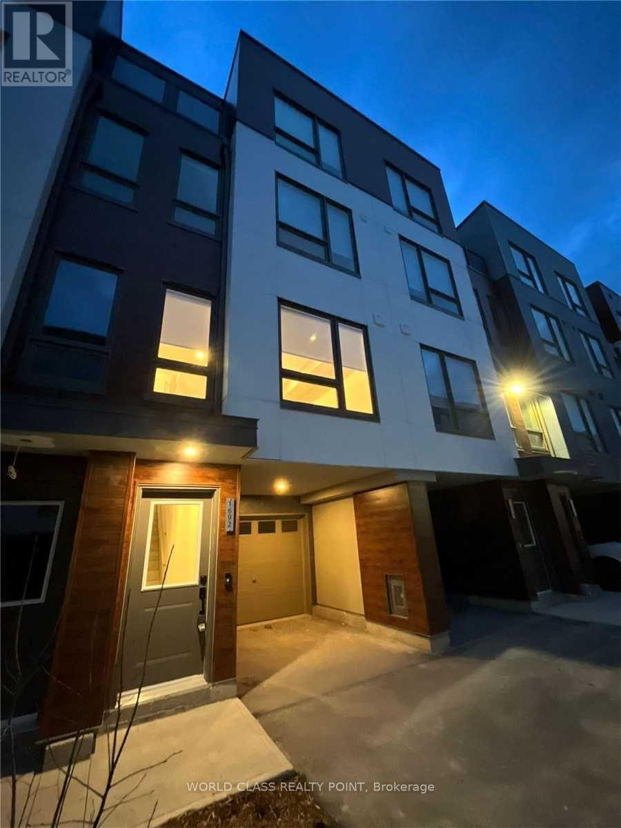 1692 Pleasure Valley Path, Oshawa, ON photo 1