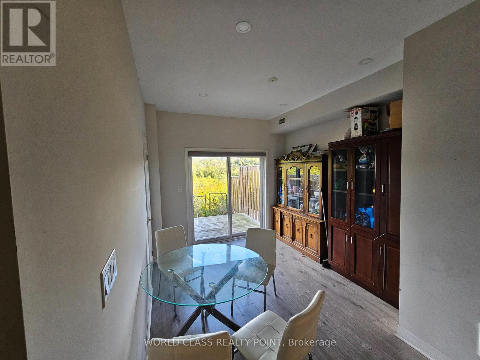 1692 Pleasure Valley Path, Oshawa, ON photo 3
