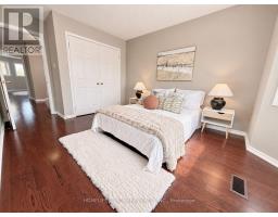 813 Stonehaven Avenue, Newmarket, ON L3X2K3 Photo 16