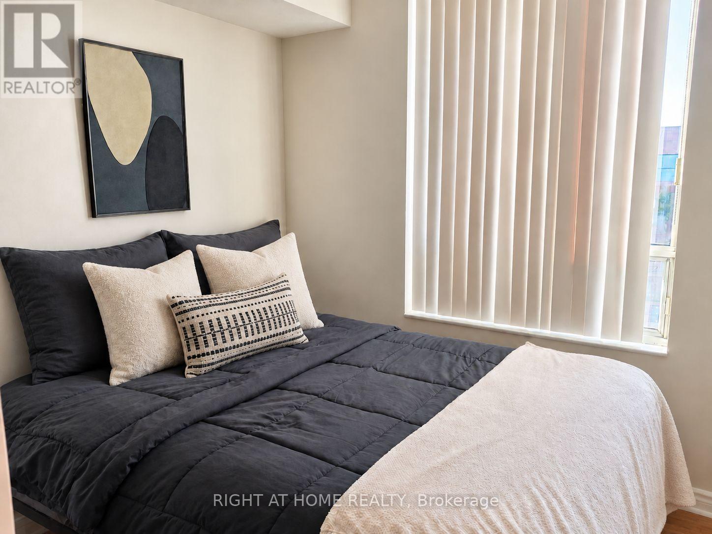 #408 265 ENFIELD PLACE - 12