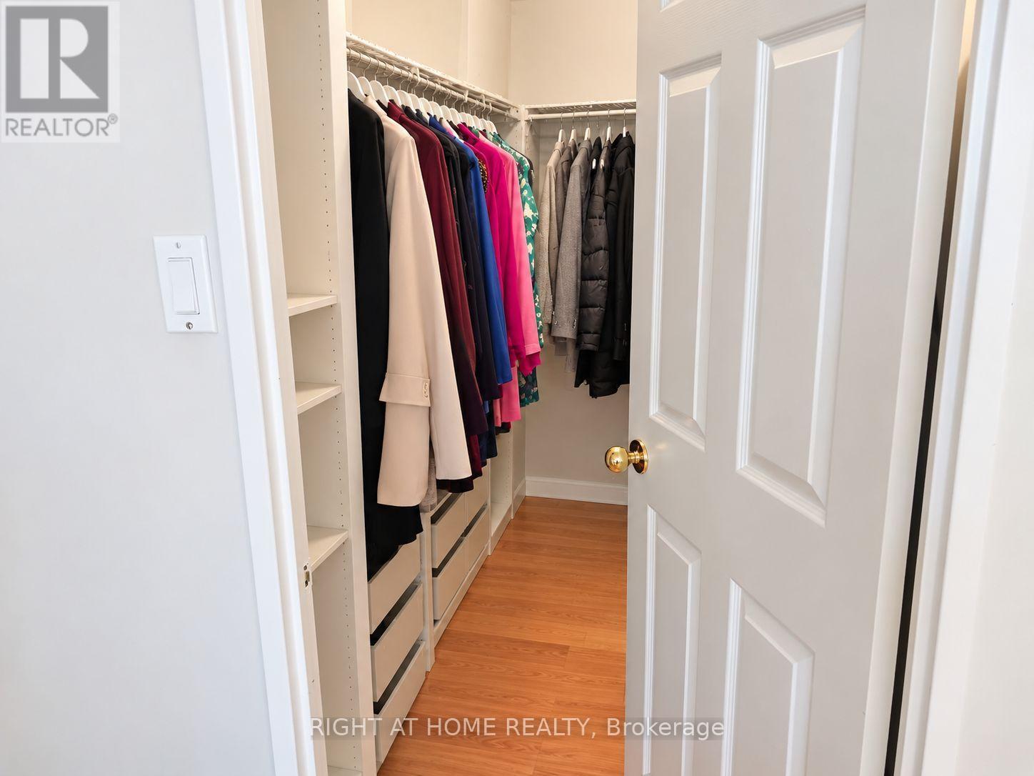 #408 265 ENFIELD PLACE - 18