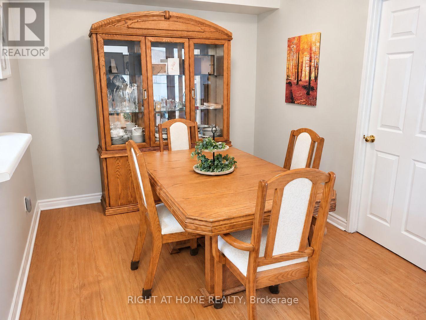 #408 265 ENFIELD PLACE - 9