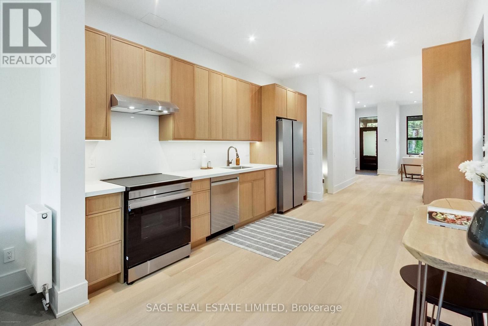 62 Elm Grove Avenue, Toronto, ON photo 17