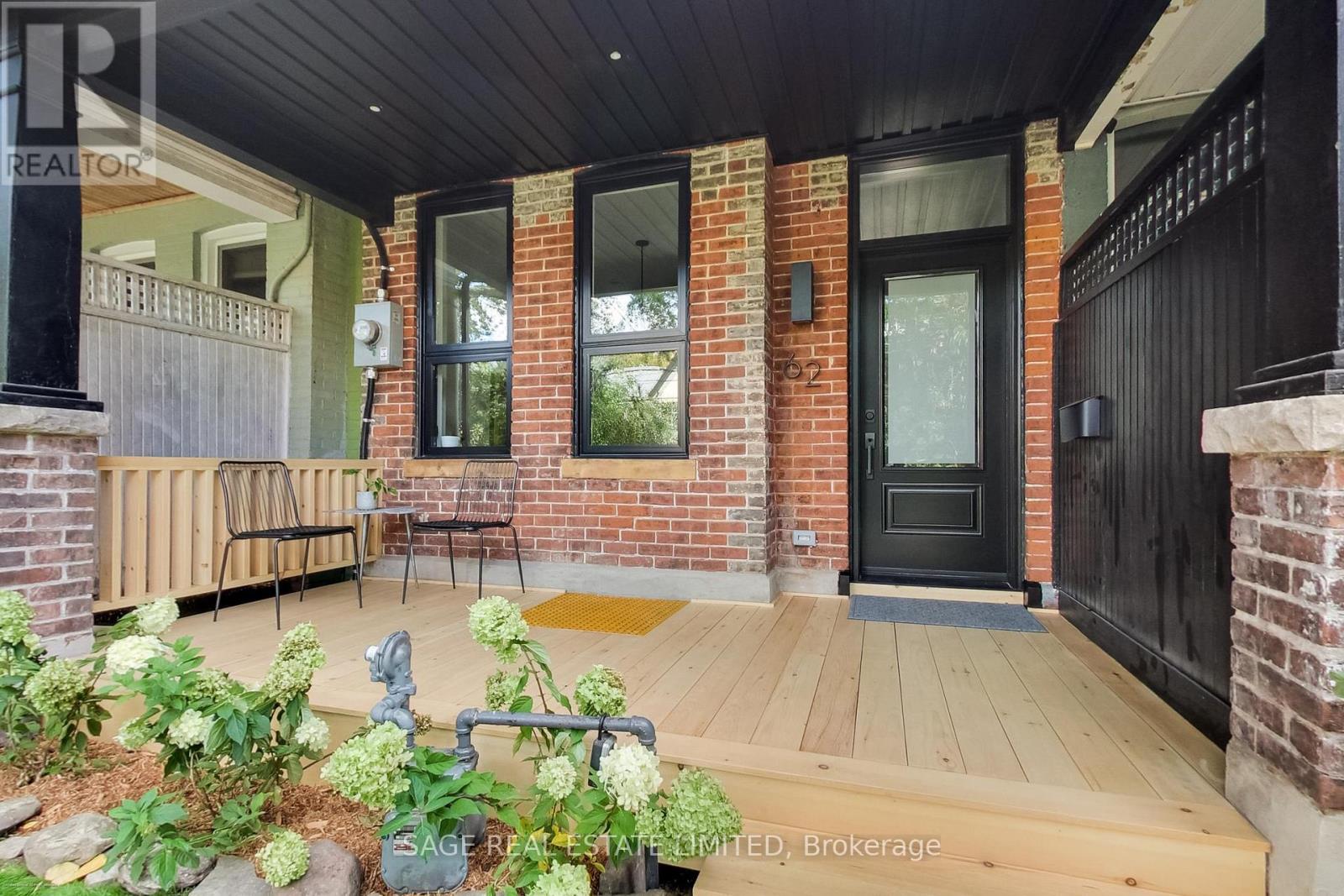 62 Elm Grove Avenue, Toronto, ON photo 2