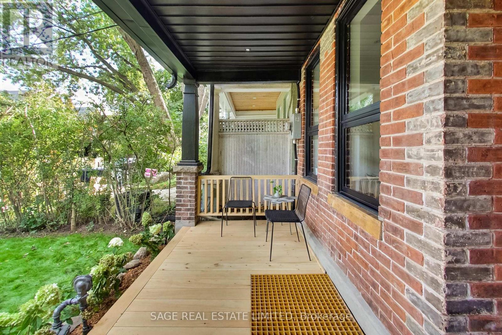 62 Elm Grove Avenue, Toronto, ON photo 3
