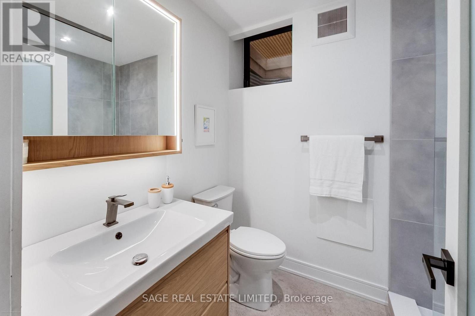 62 Elm Grove Avenue, Toronto, ON photo 36
