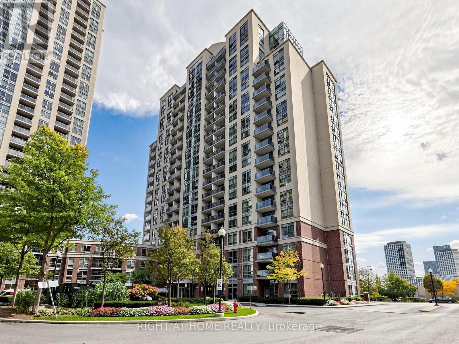 1609 - 1 MICHAEL POWER PLACE, Toronto (Islington-City Centre West) — photo 2