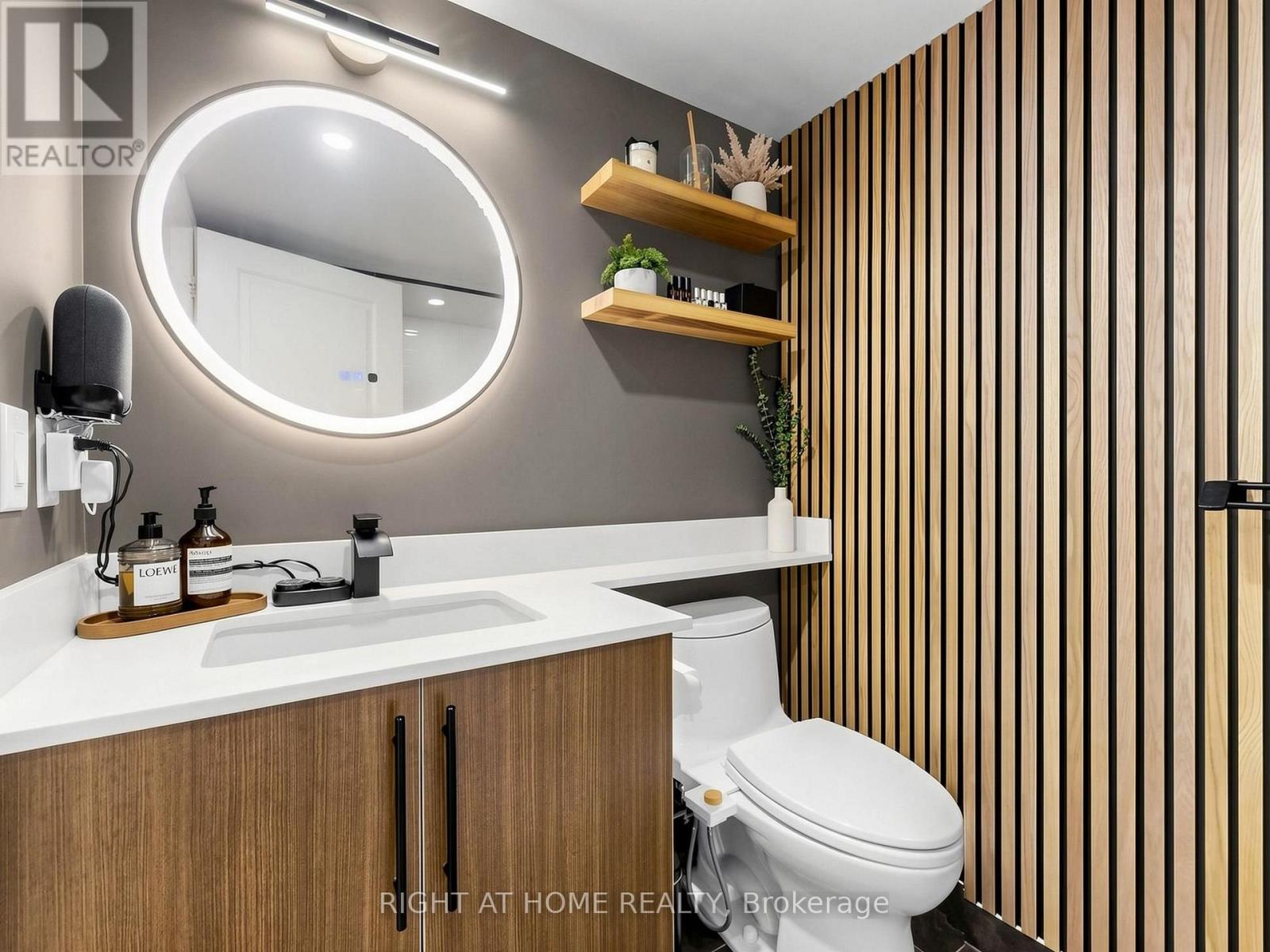 1609- 1 Michael Power Place, Toronto, ON photo 22