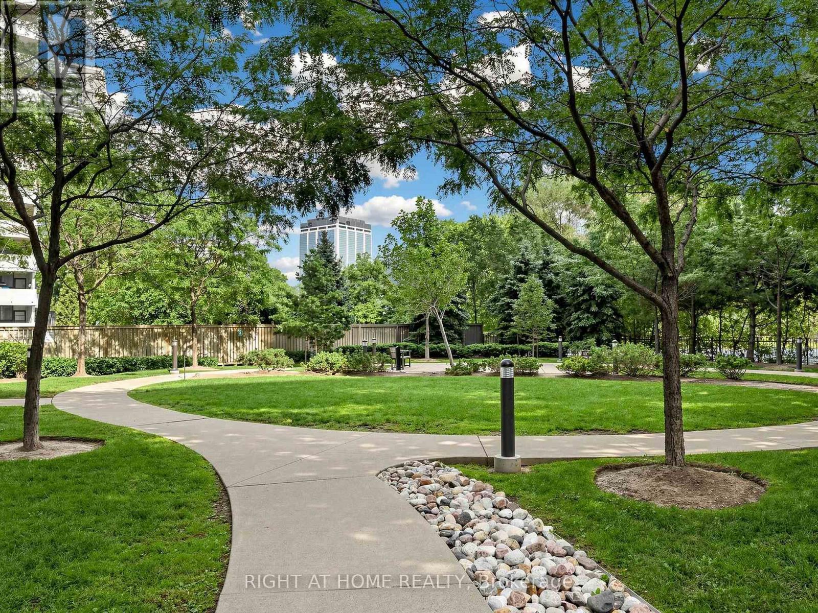 1609- 1 Michael Power Place, Toronto, ON photo 45