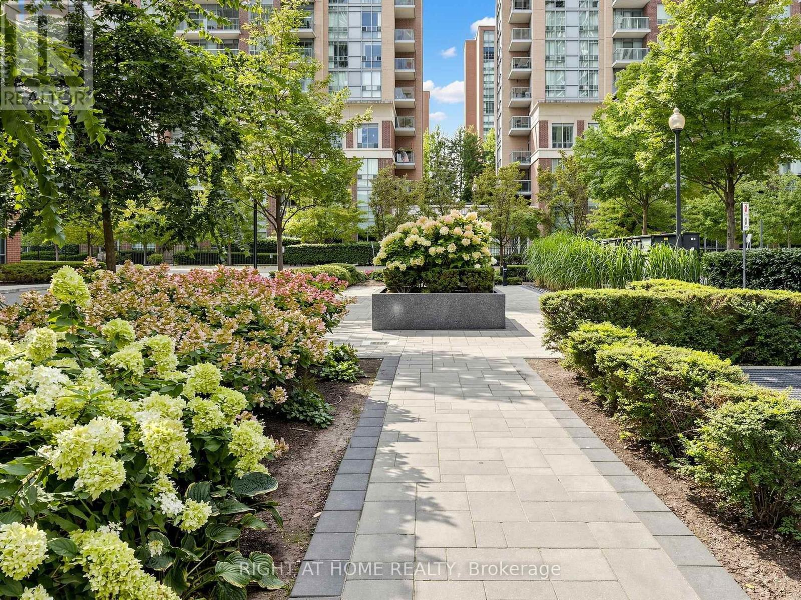 1609- 1 Michael Power Place, Toronto, ON photo 47
