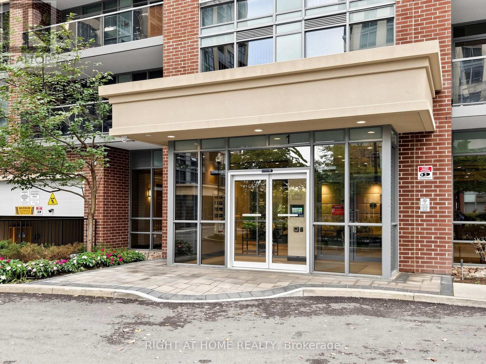 1609- 1 Michael Power Place, Toronto, ON photo 50