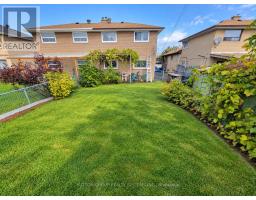7 Pecan Court, Toronto, ON M3L1R6 Photo 17