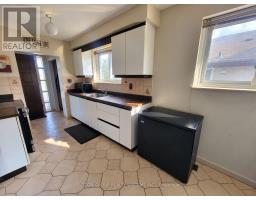 7 Pecan Court, Toronto, ON M3L1R6 Photo 7