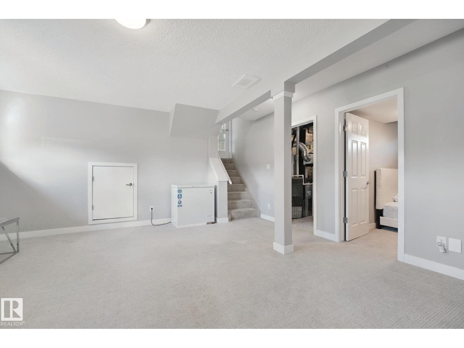 14223 83 Street NW, photo 32