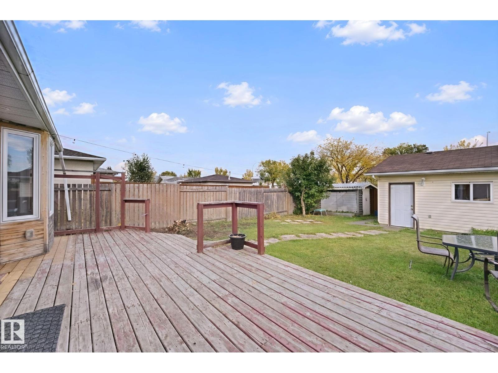 14223 83 Street NW, photo 34
