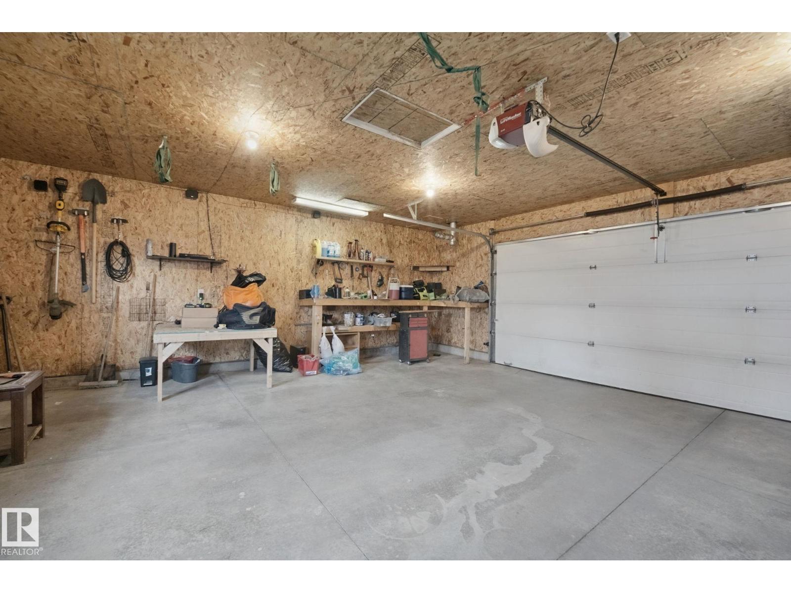 14223 83 Street NW, photo 38