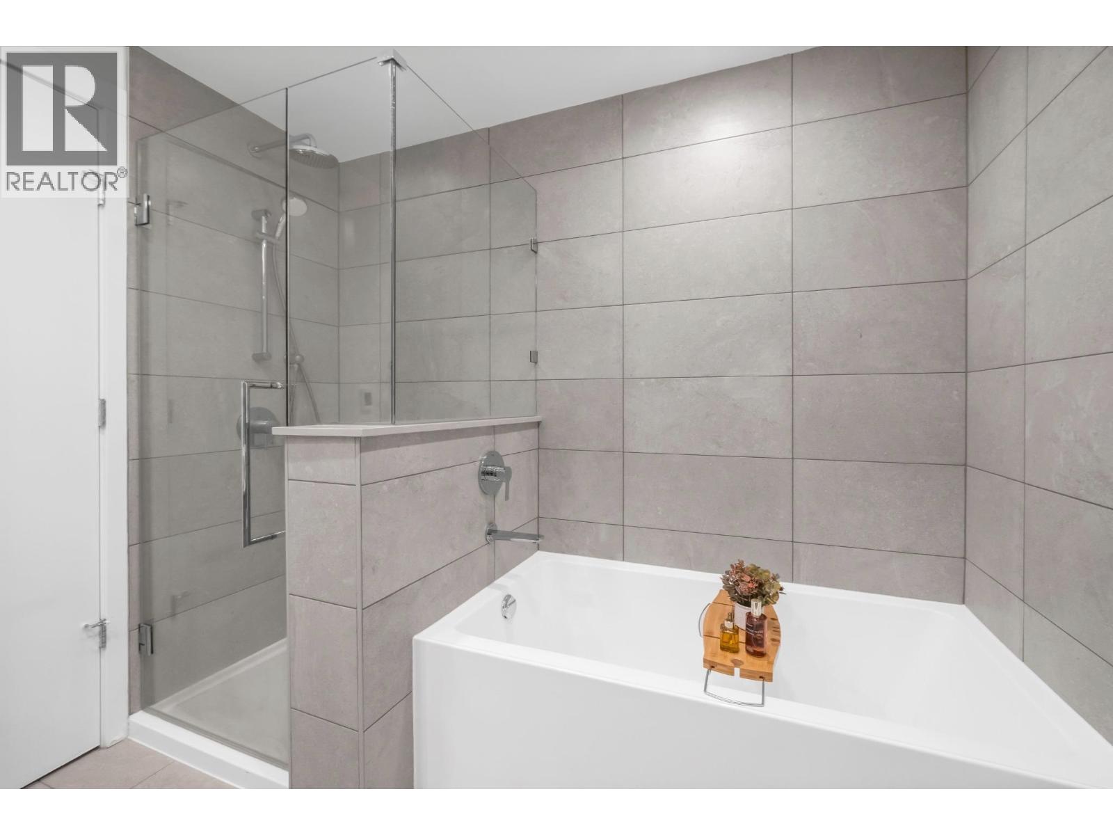 Photo of 1101 2325 EMERY COURT 17