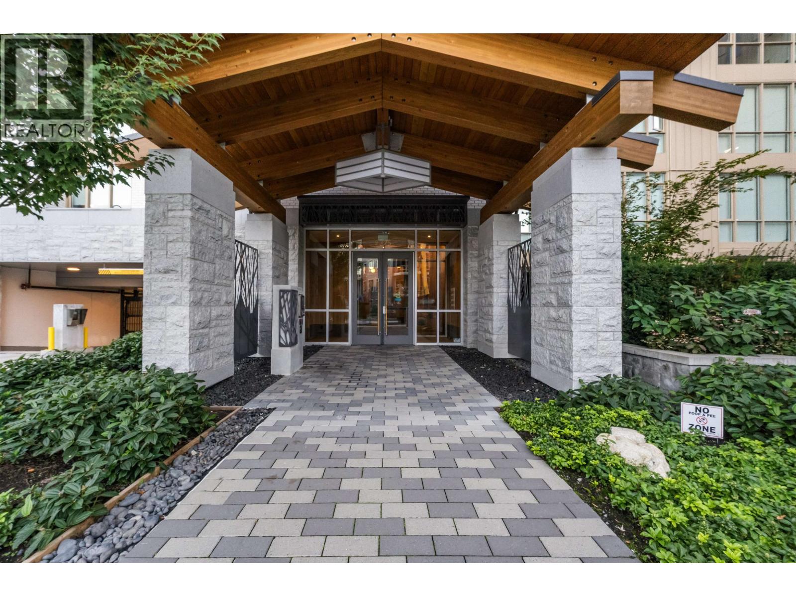 Photo of 1101 2325 EMERY COURT 35
