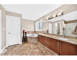 7211 170 Av Nw, Edmonton, AB T5Z0C6 Photo 45