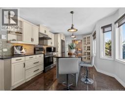 141 Gaspe Street, photo 12