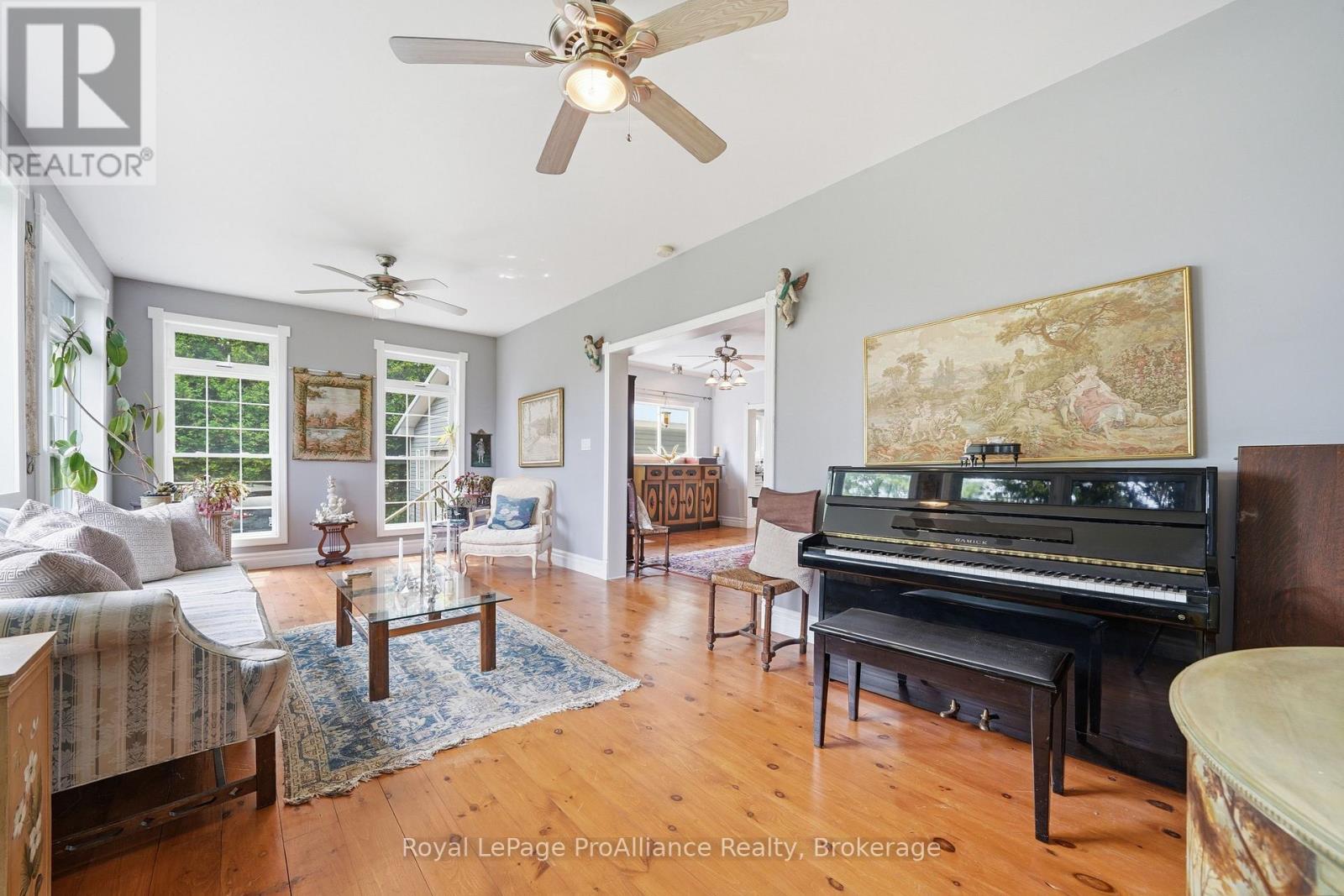 2925 County Road 10, Prince Edward County, ON photo 14