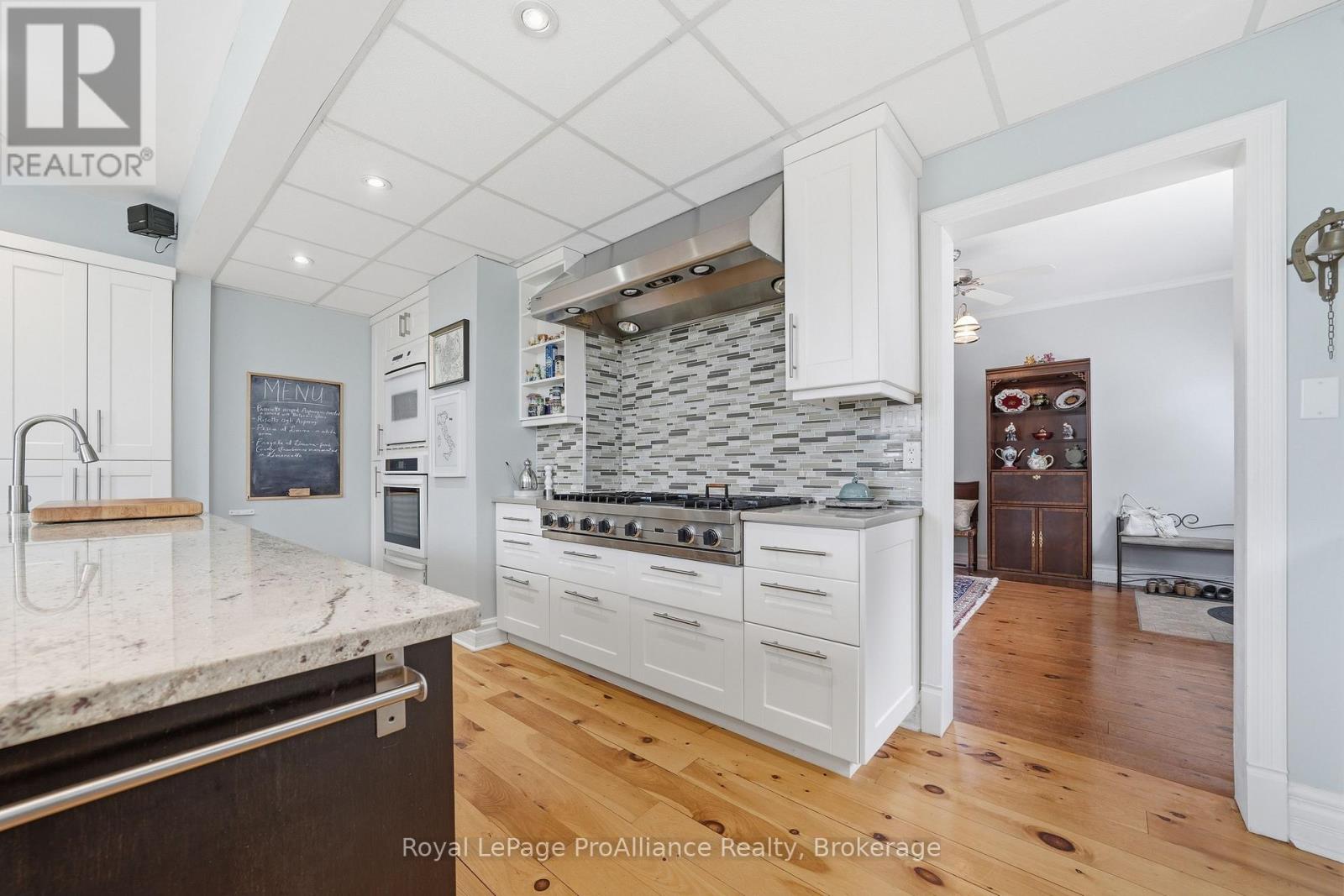 2925 County Road 10, Prince Edward County, ON photo 17