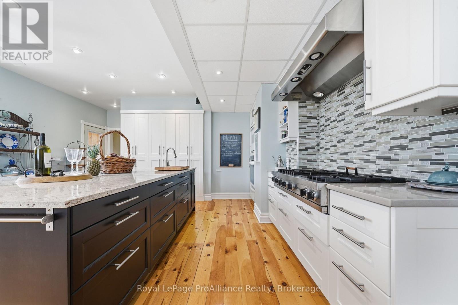 2925 County Road 10, Prince Edward County, ON photo 22