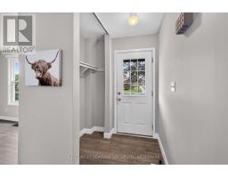 Kitchen - 54 Woodstone Crescent, Kingston, ON K7M6K9 Photo 6
