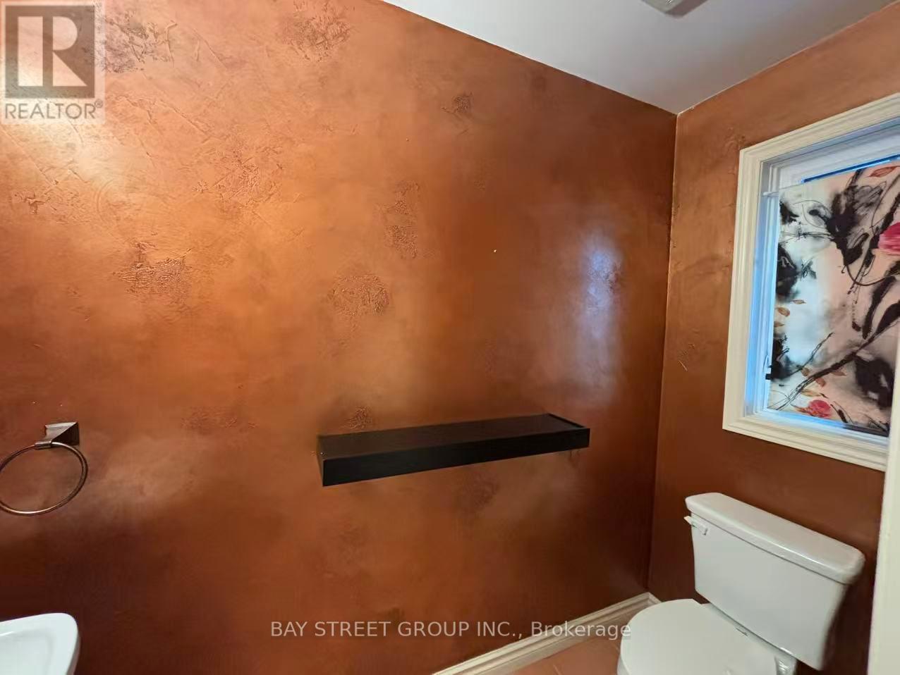 20 Meadowlands Boulevard — photo 10