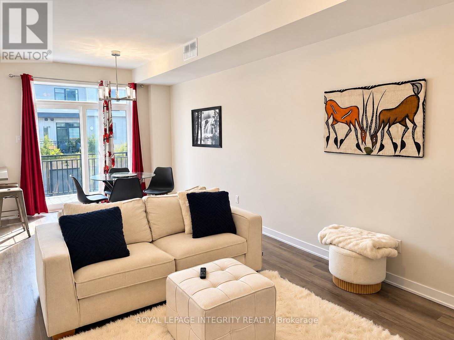 409 Jewelwing Pvt — photo 10