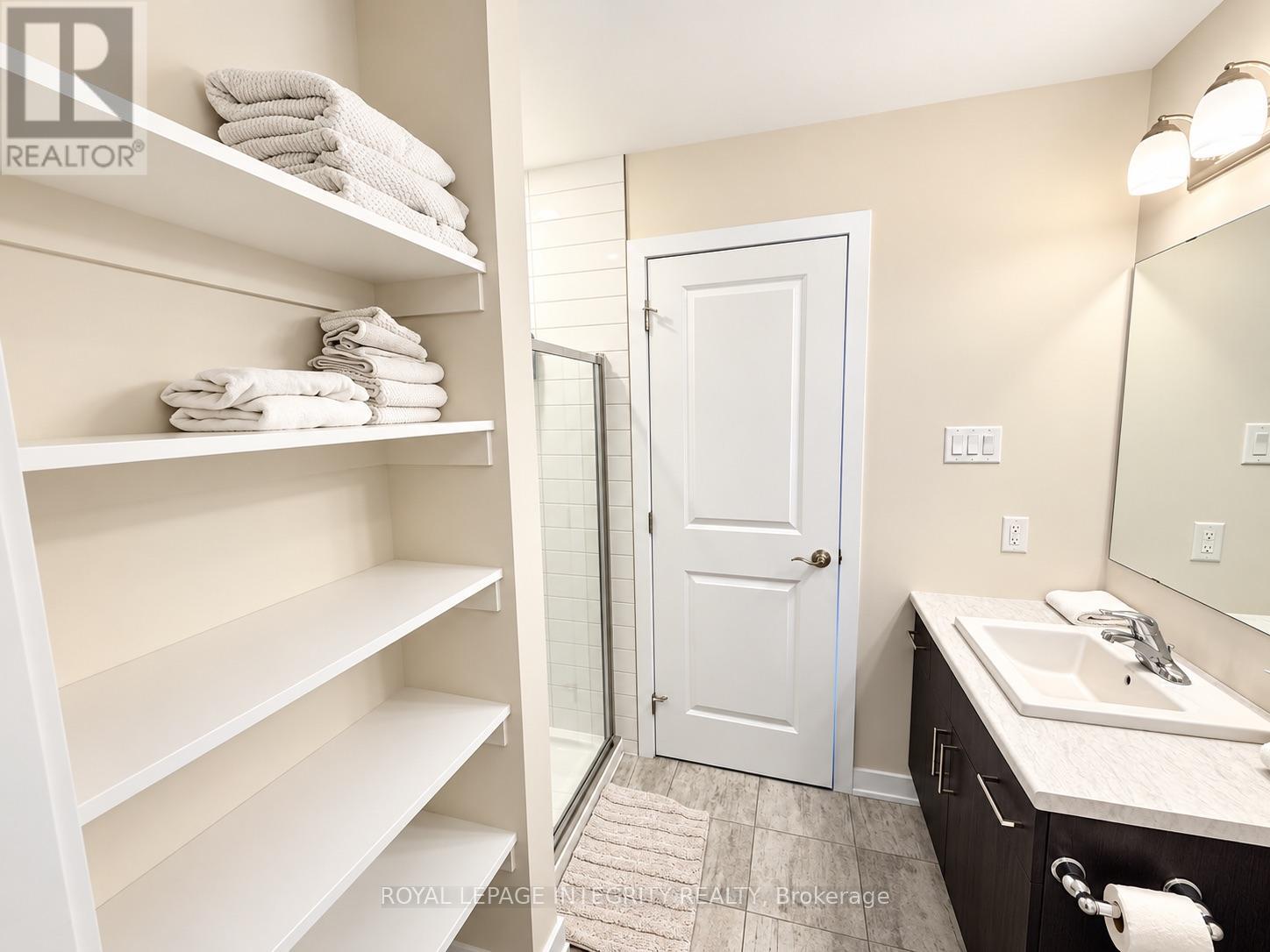 409 Jewelwing Pvt — photo 16