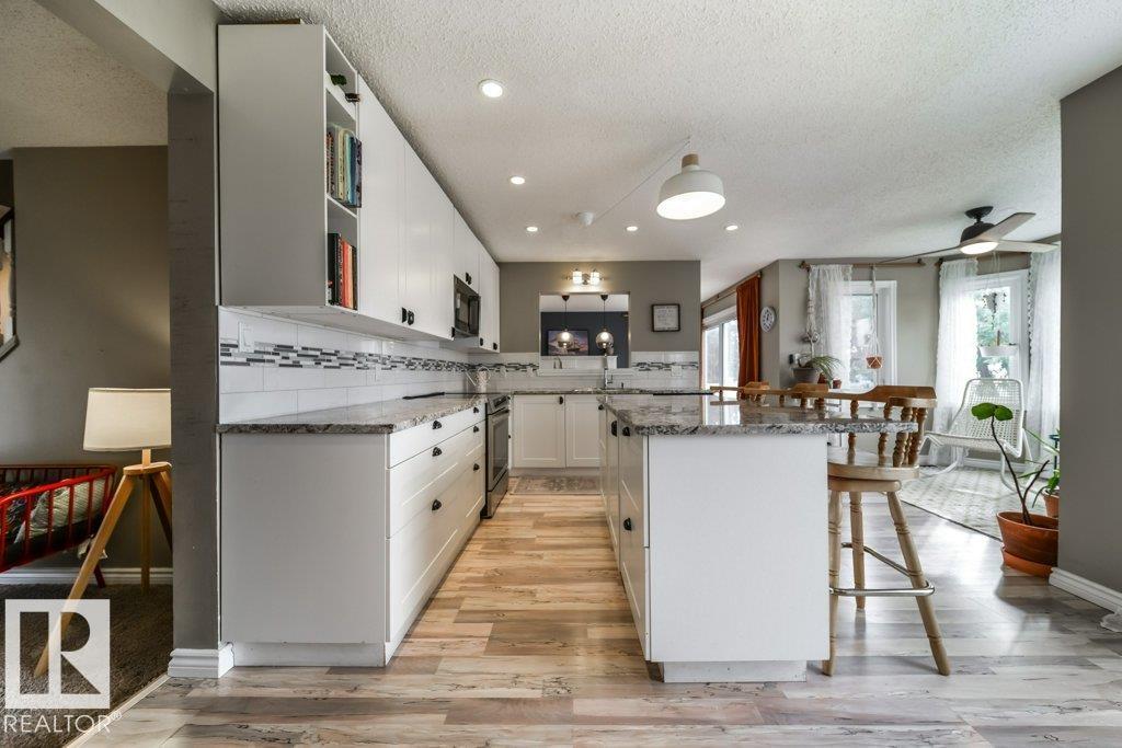 3815 36 AV NW - 23