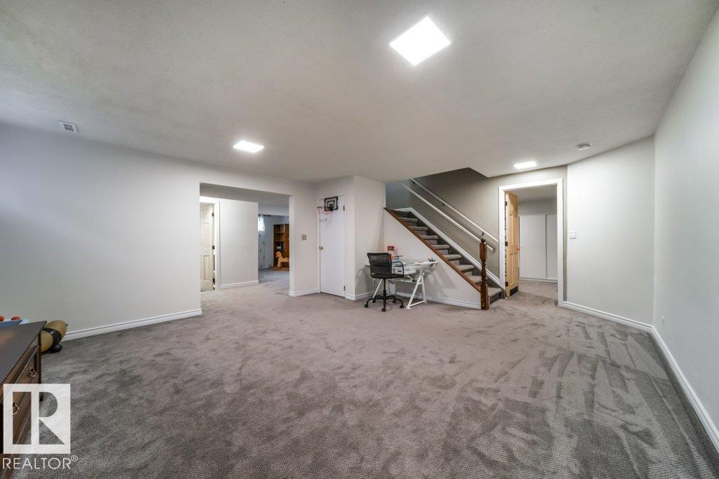 3815 36 AV NW - 53