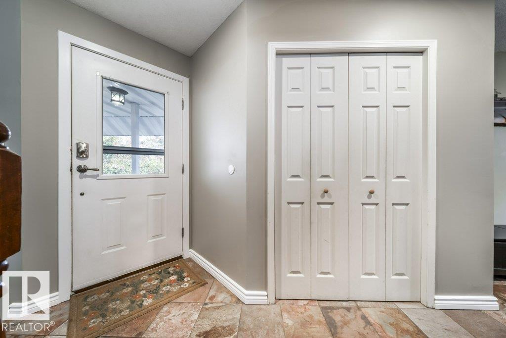 3815 36 AV NW - 6