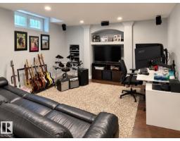 1036 Holgate Pl Nw Nw, Edmonton, AB T6R2T7 Photo 34
