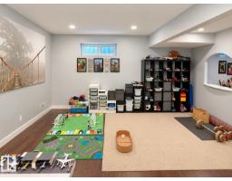 1036 Holgate Pl Nw Nw, Edmonton, AB T6R2T7 Photo 35