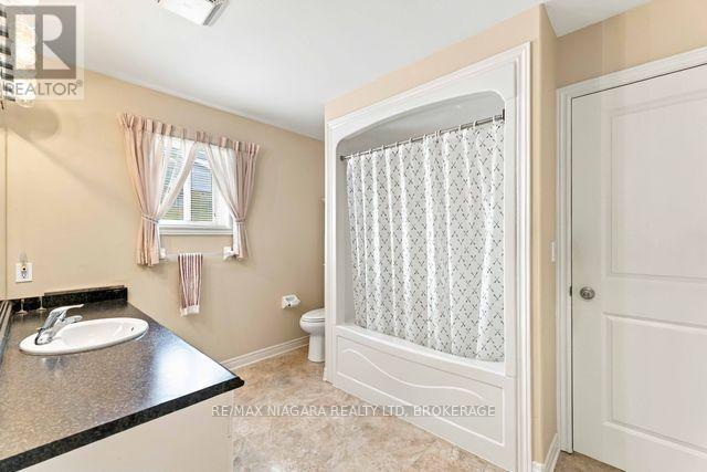 50 SHIPVIEW COURT - 18