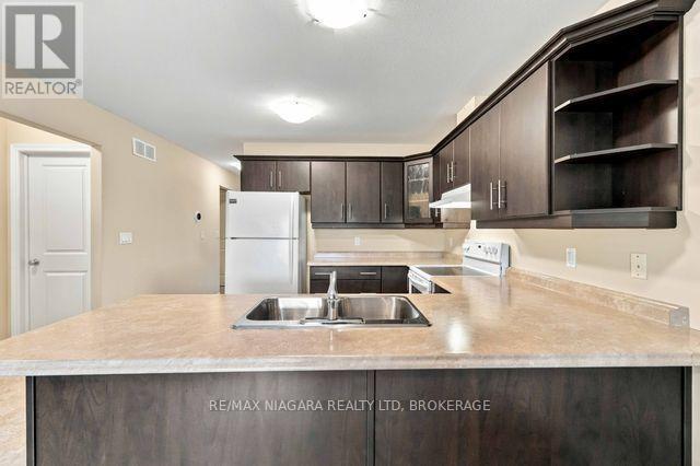 50 SHIPVIEW COURT - 8