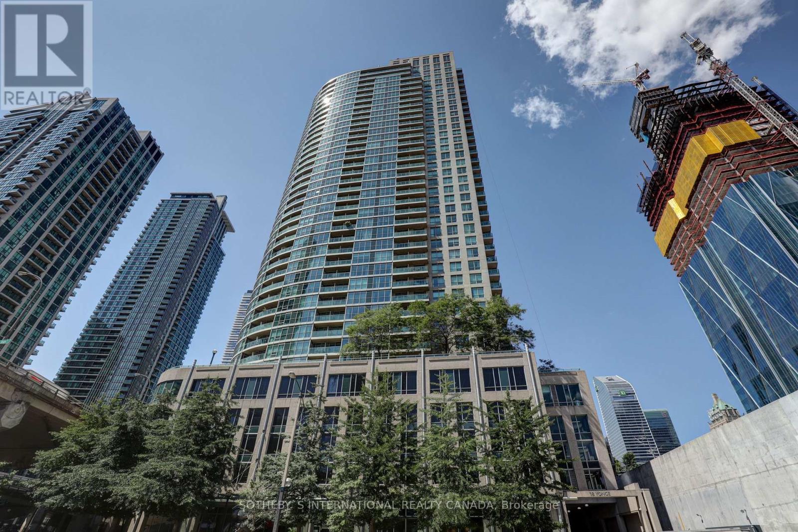 18 Yonge Street