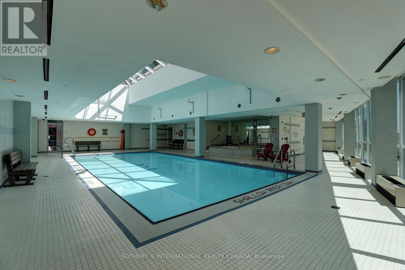 18 Yonge Street — photo 22