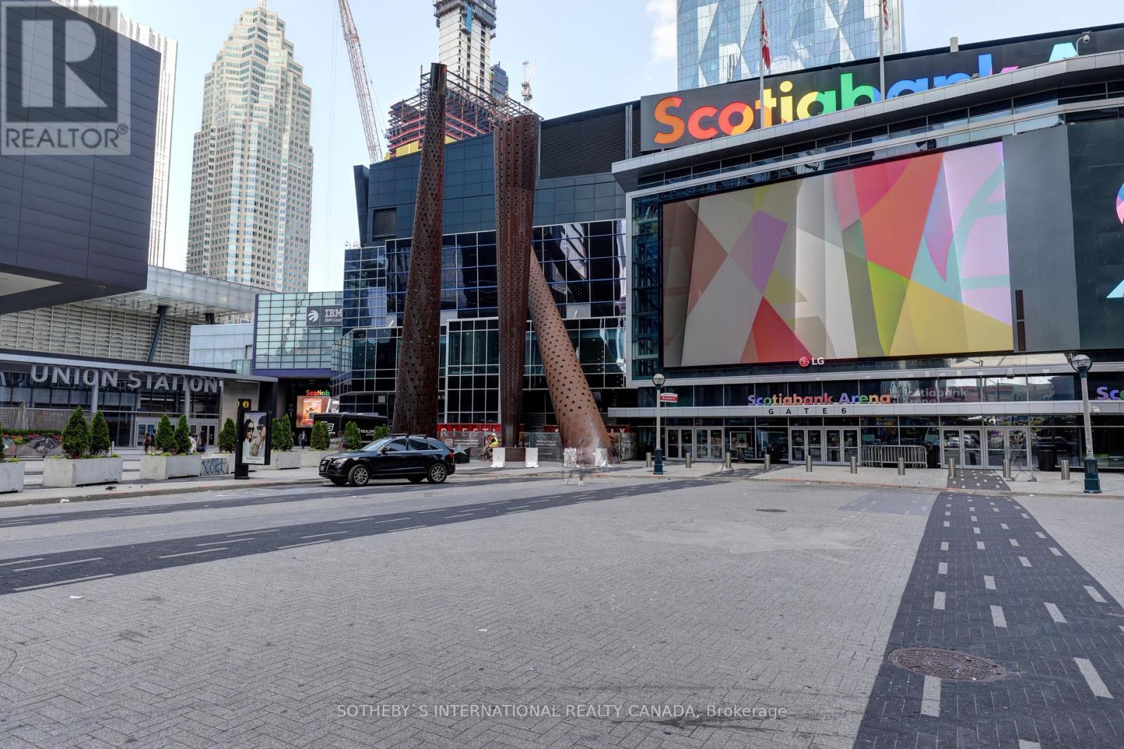 18 Yonge Street — photo 29