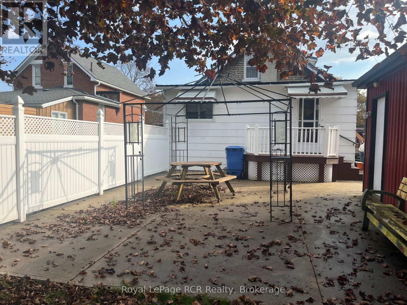 582 12th Ave Avenue North — photo 16