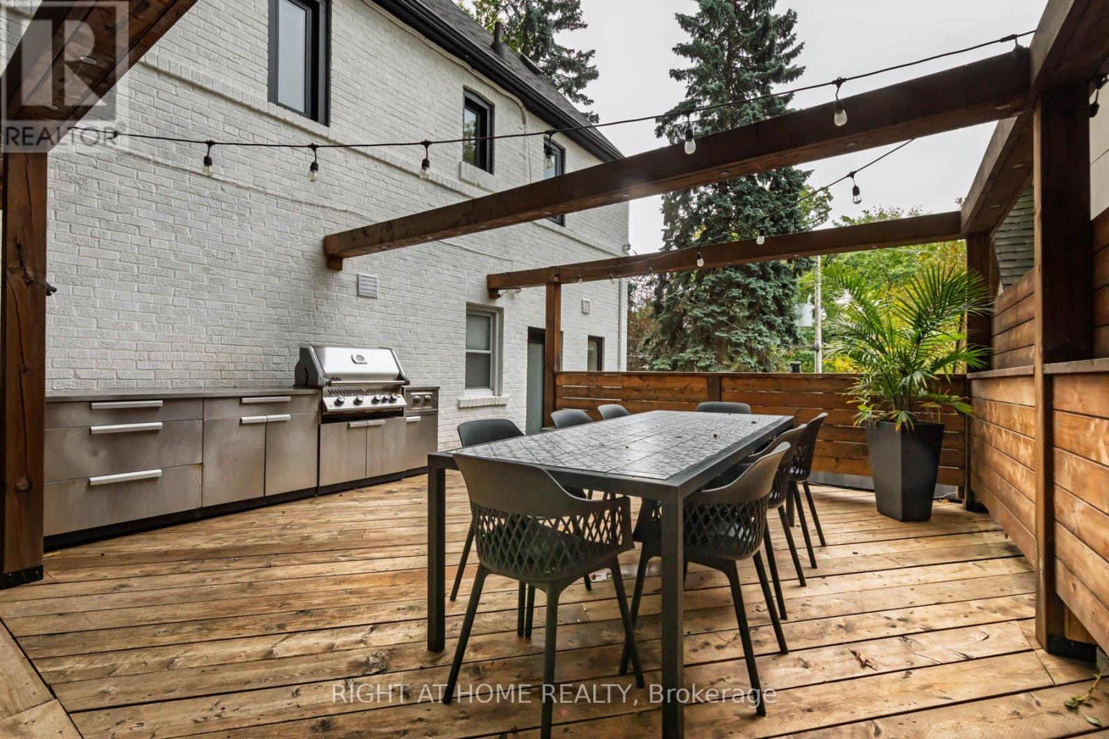 16 Pine Crescent, Toronto, ON photo 34